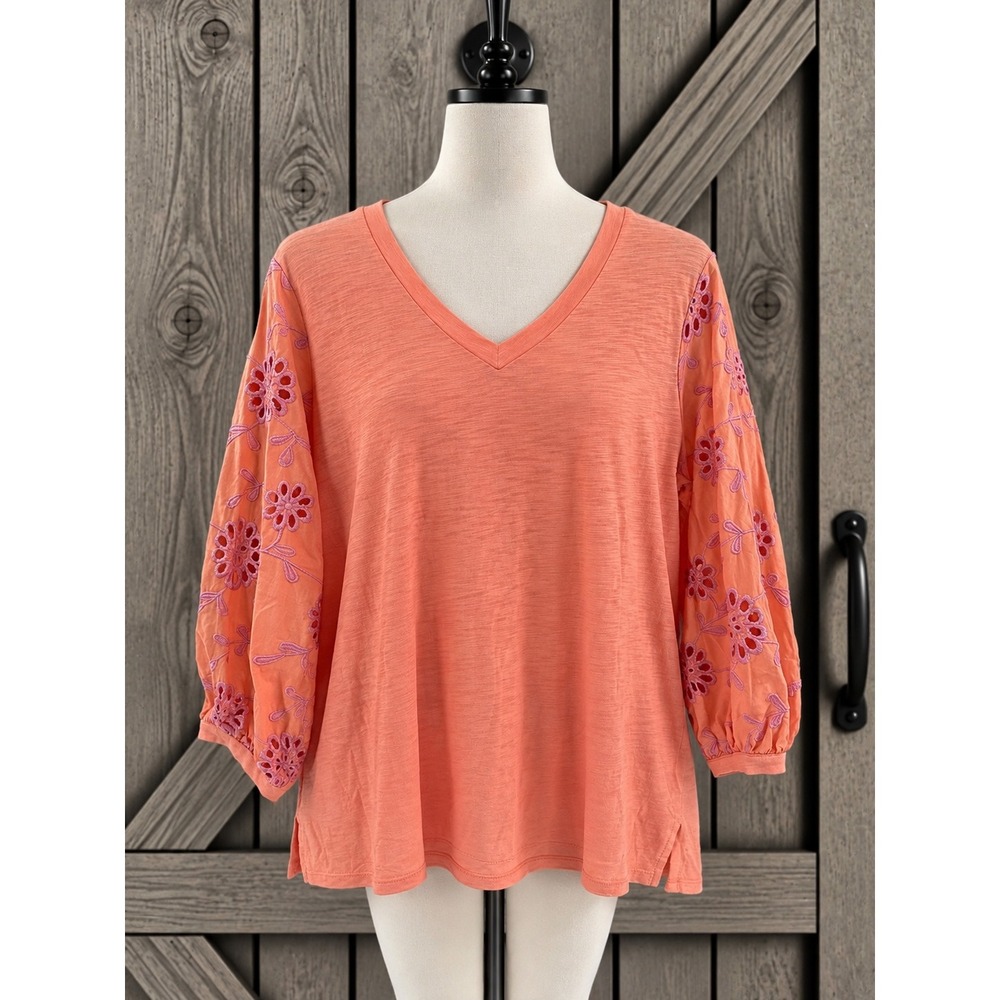 Belle by Kim Gravel Boho Top Coral Eyelet Embroidered V-Neck Slub Knit Size M